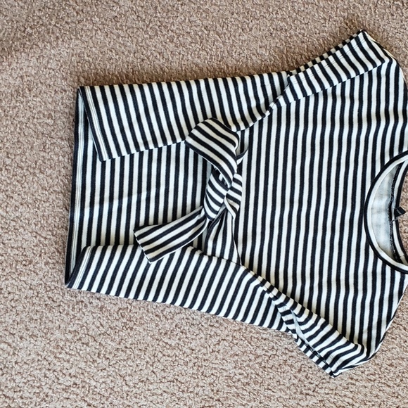 Versatile Express Tie Front or Back Striped Shirt - Picture 3 of 9